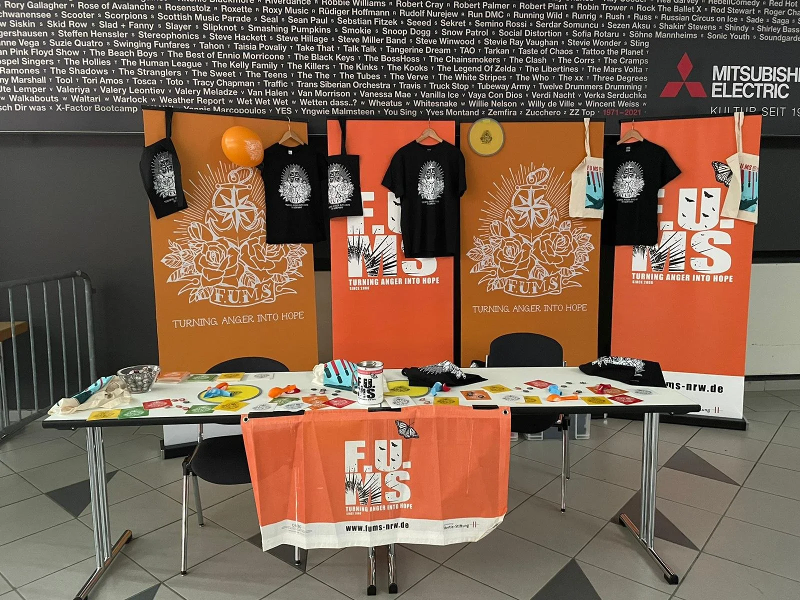 FUMS Germany table at billy talent show